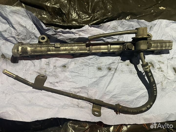 Топливная рампа Mitsubishi Galant 8 4G64