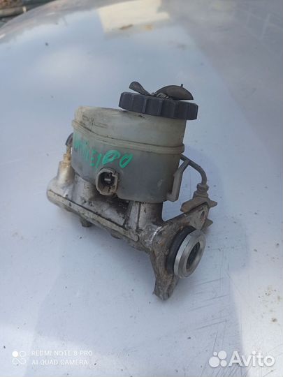 Главный тормозной цилиндр Toyota Corolla E100