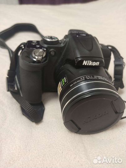 Зеркальный фотоаппарат Nikon coolpic P600