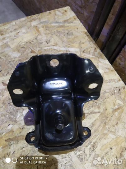 Опора двигателя Escalade, Tahoe 900