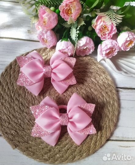 Розовые бантики для девочки