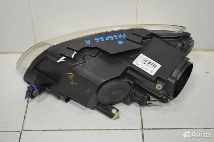 Блок фара правый Volkswagen Passat B6 2006