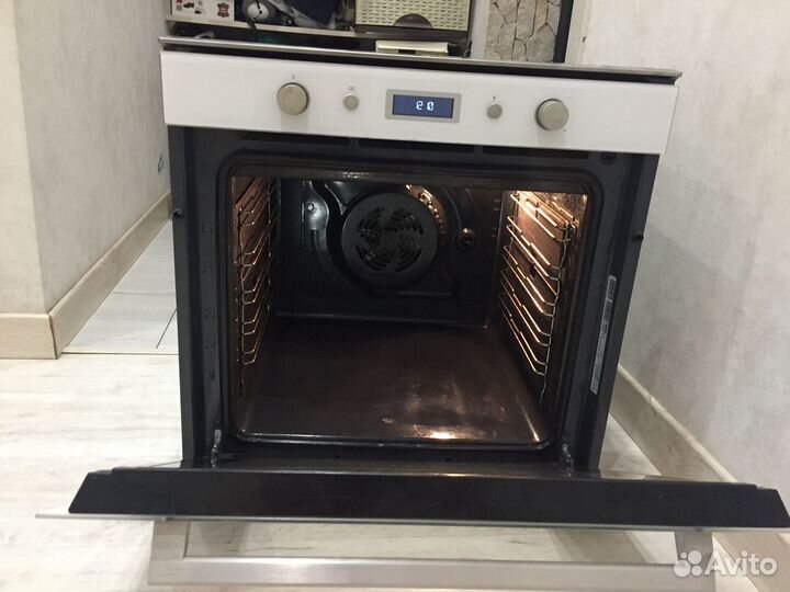 Духовой шкаф whirlpool Италия