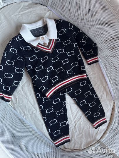 Теплые костюмы на девочку 9-12 месяцев