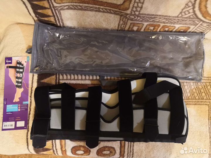 Тутор на коленный сустав