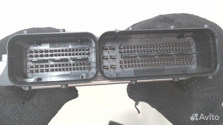 Блок управления двигателем Audi A4 (B8), 2011