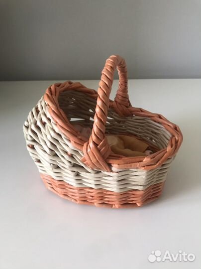 Плетеная корзина люлька