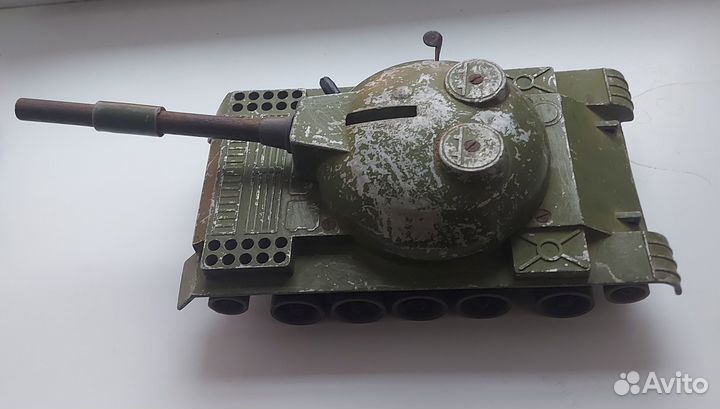 Игрушка танк СССР