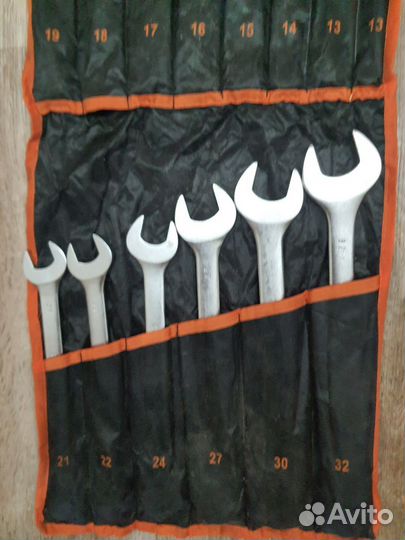 Набор гаечных ключей