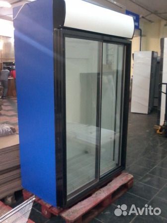Холодильный шкаф витрина б/у