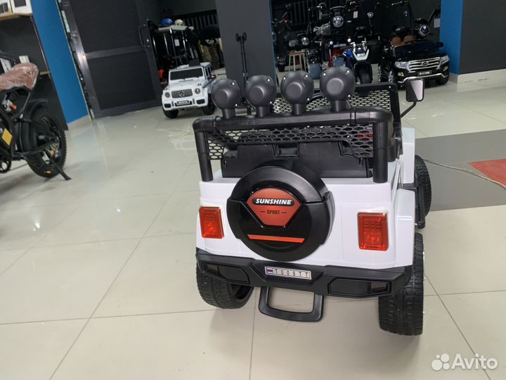 Rivertoys детский электромобиль jeep t008tt