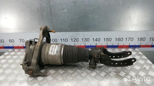 Стойка передняя правая audi Q7 (7UK03N501)