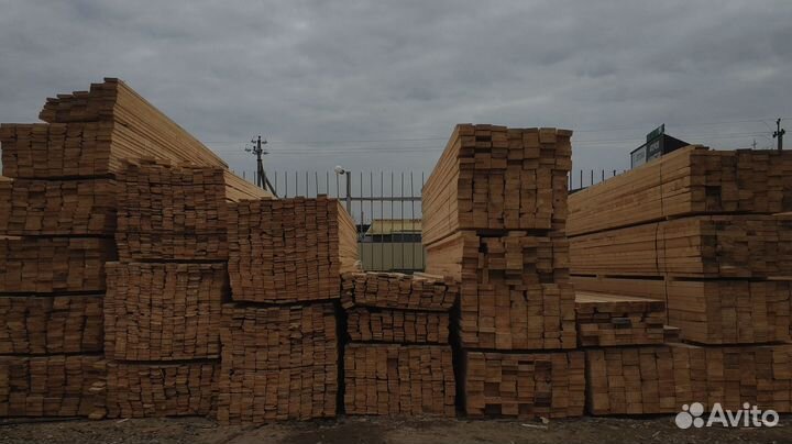 Надежные доски сосны для строительства и ремонта