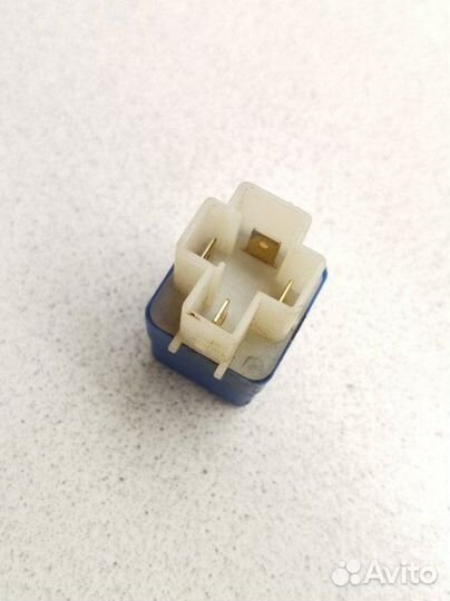 Реле Nissan Cefiro A32 VQ20DE