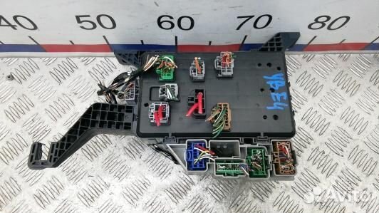 Блок предохранителей ford mondeo 3 (YBE04M101)