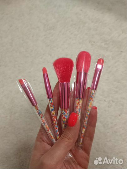Новые кисти для макияжа