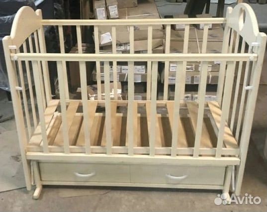 Кровать с маятником