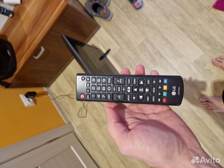 Телевизор LG 32LH513U