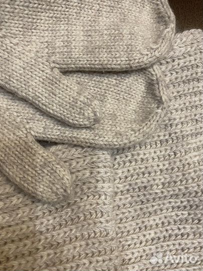 Комплект шапка снут и варежки зима