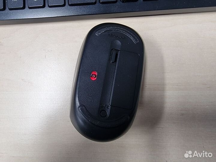 Беспроводная клавиатура и мышь microsoft