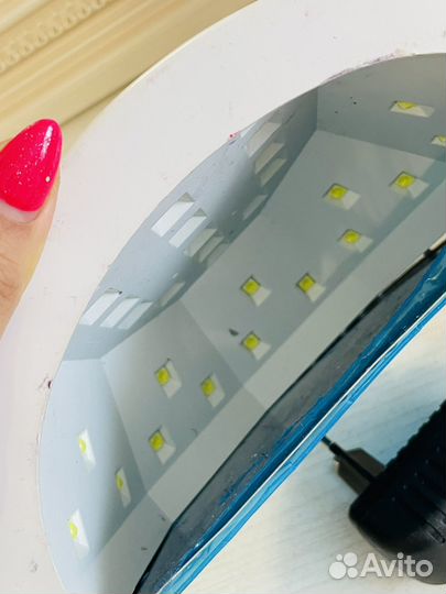 Лампа для ногтей