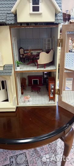 Домик кукольный