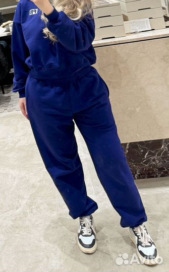 Костюм женский