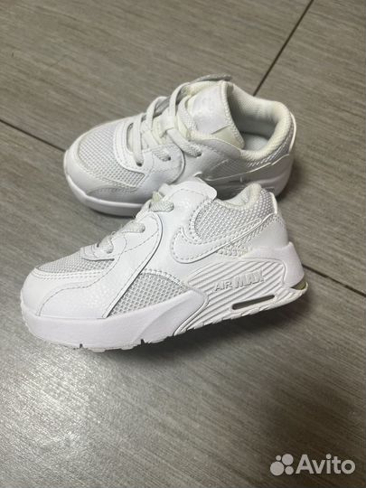 Кроссовки для девочки nike air max