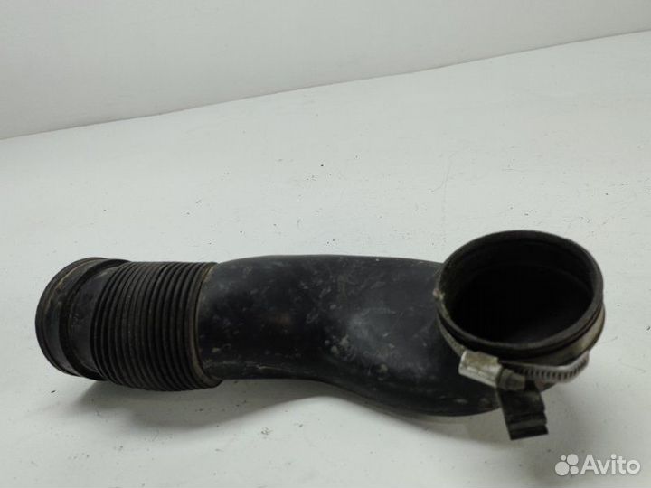 Патрубок воздушного фильтра передний Opel Astra G