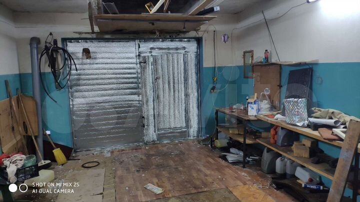 Гараж, > 30 м²