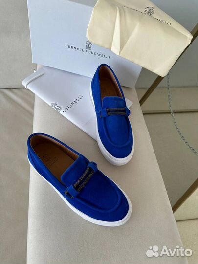 Лоферы женские весна 2025