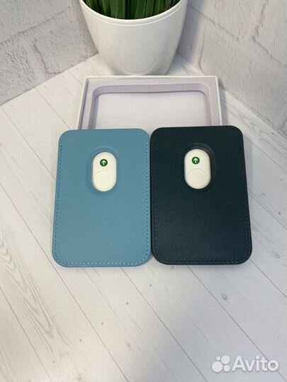 Apple MagSafe Leather Wallet