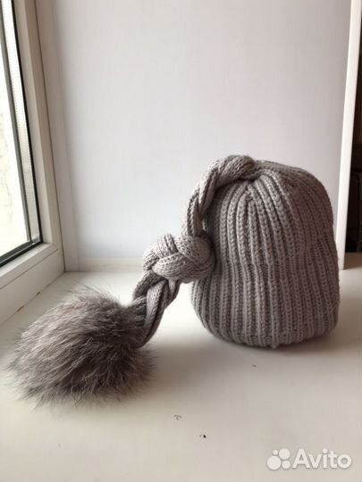 Шапка женская вязаная