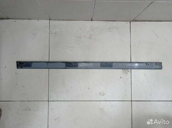 Молдинг двери передней правой Mitsubishi Lancer