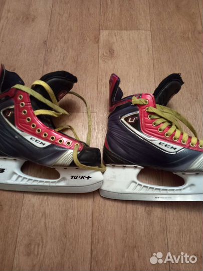 Хоккейные коньки