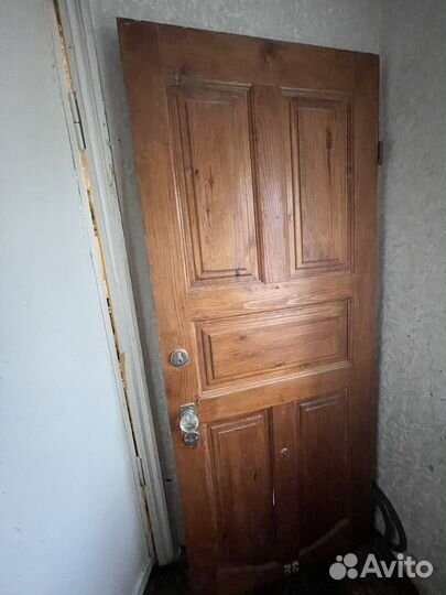 Дверь входная деревянная бу
