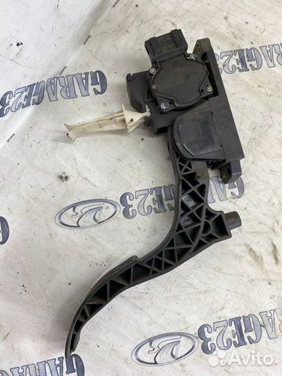 Педаль газа volkswagen golf 4