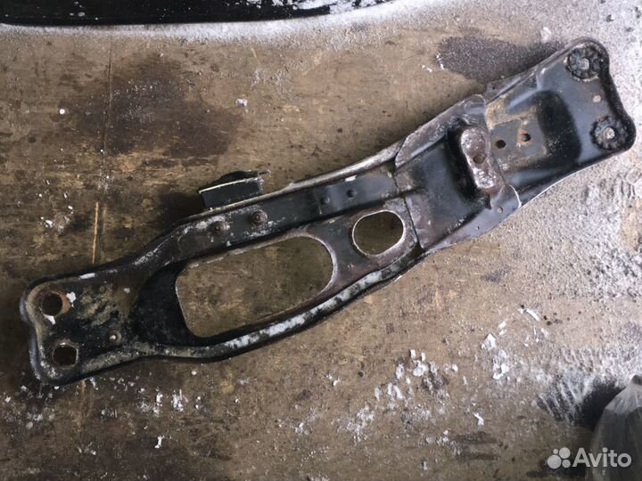 Балка продольная передняя Mazda 626 GE 91-97 гг