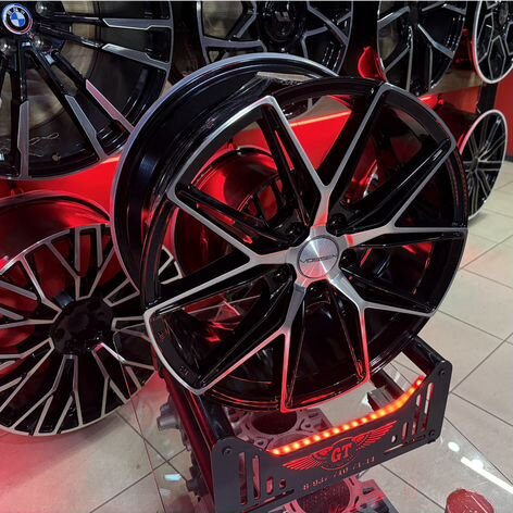 Литые диски Vossen CV4 8×R18 5×114.3