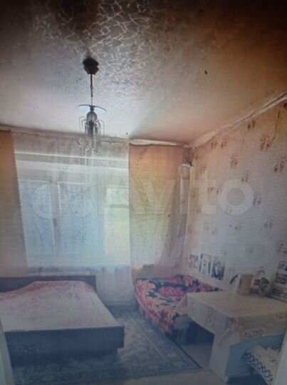 Комната 14 м² в 4-к., 4/4 эт.