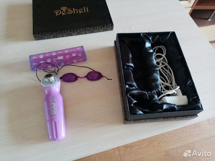 Аппарат Cleartone для лица Desheli