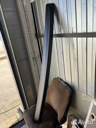 Спойлер dodge challenger