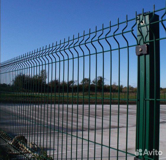 Монтаж забор из 3Д сетки