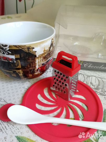 Фарфоровая чайная пара