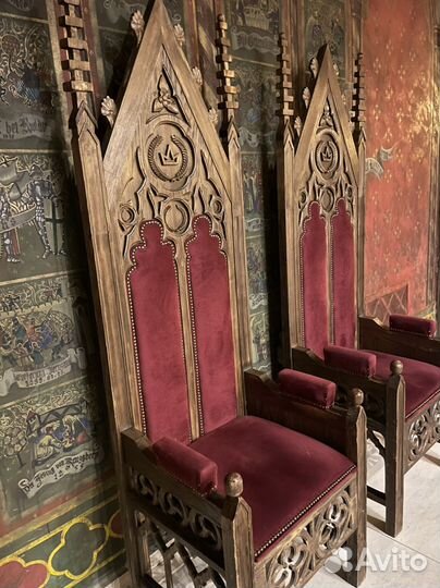 Трон деревянный средневековая старинная мебель
