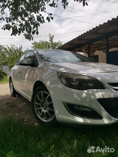 Opel Astra 1.6 МТ, 2012, 252 000 км