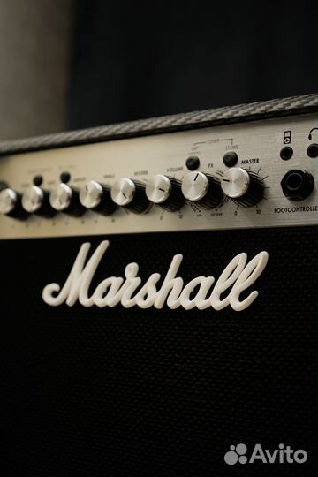 Комбоусилитель Marshall MG15CFX