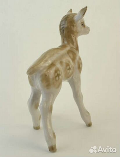 Фарфоровая статуэтка Олененок/дулева