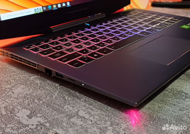 Игровой ноутбук GTX 1660Ti/i7-9750H/512gb/16+512