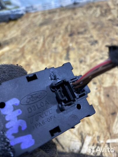 Кнопка обогрева сидений Форд Мондео 4